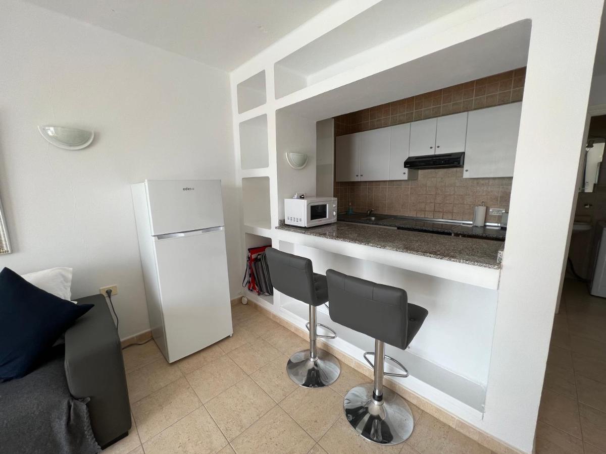 Apartment Oasis Blue - Beautiful 1 Bedroom On Private Complex With Pool